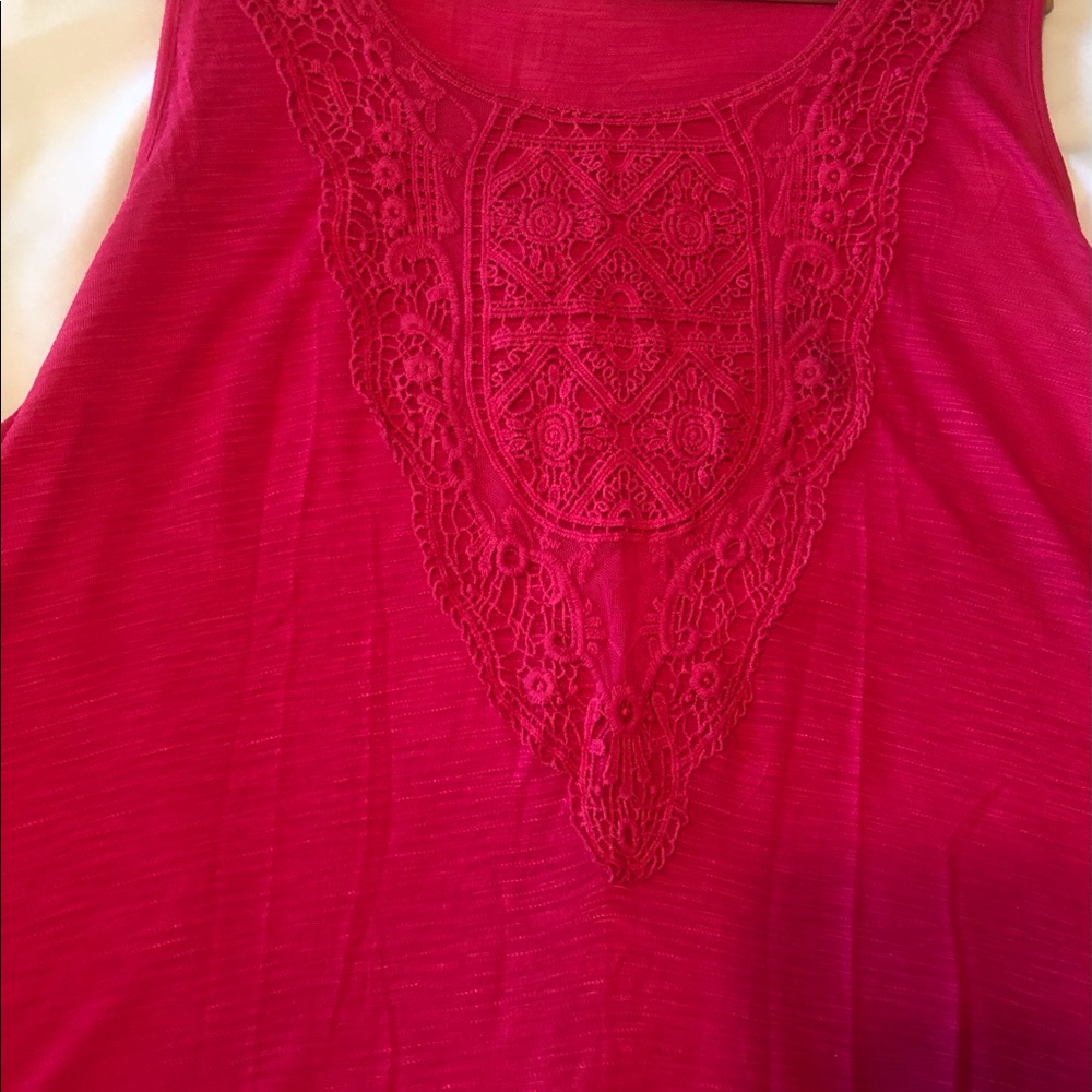 Cable & Gauge Women’s 2x tank top!